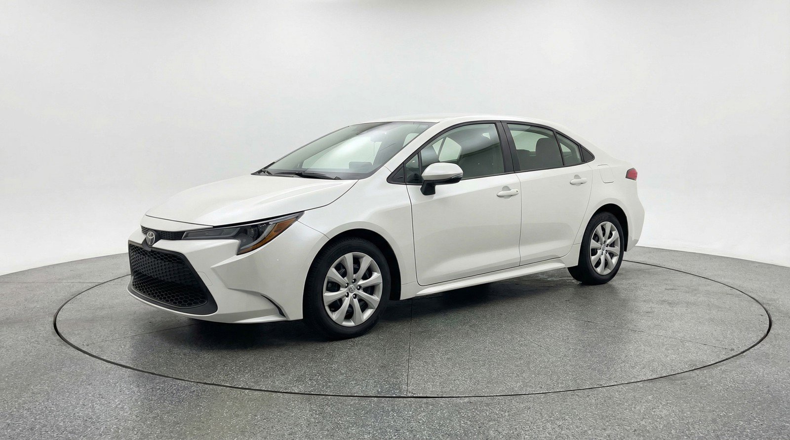 Used 2025 Toyota Corolla LE FWD image 3