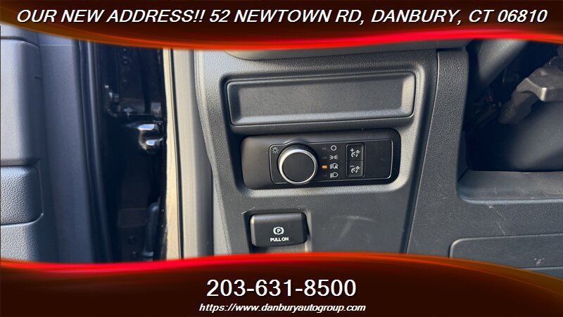 Used 2024 Ford Expedition Max XLT RWD image 14