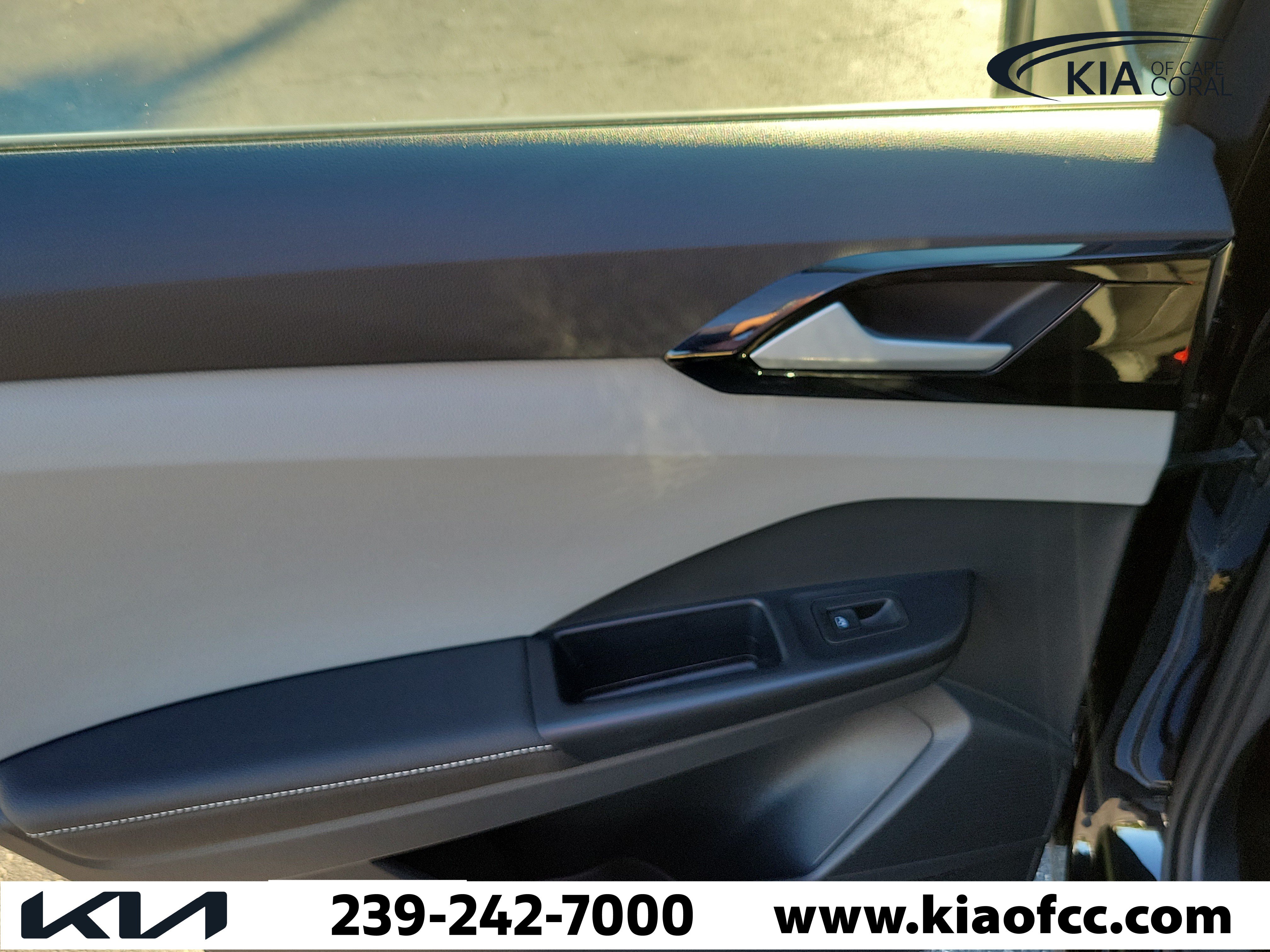 Used 2024 Volkswagen Taos S FWD image 13