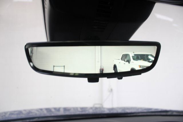 New 2026 Chevrolet Traverse RS image 3