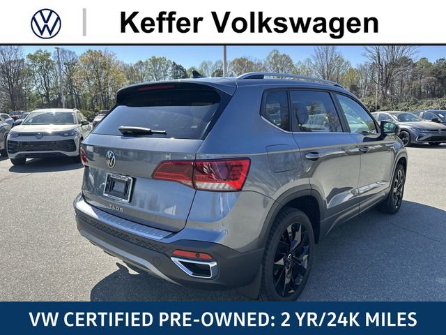 Certified 2022 Volkswagen Taos SEL w/ Panoramic Sunroof Package FWD image 7