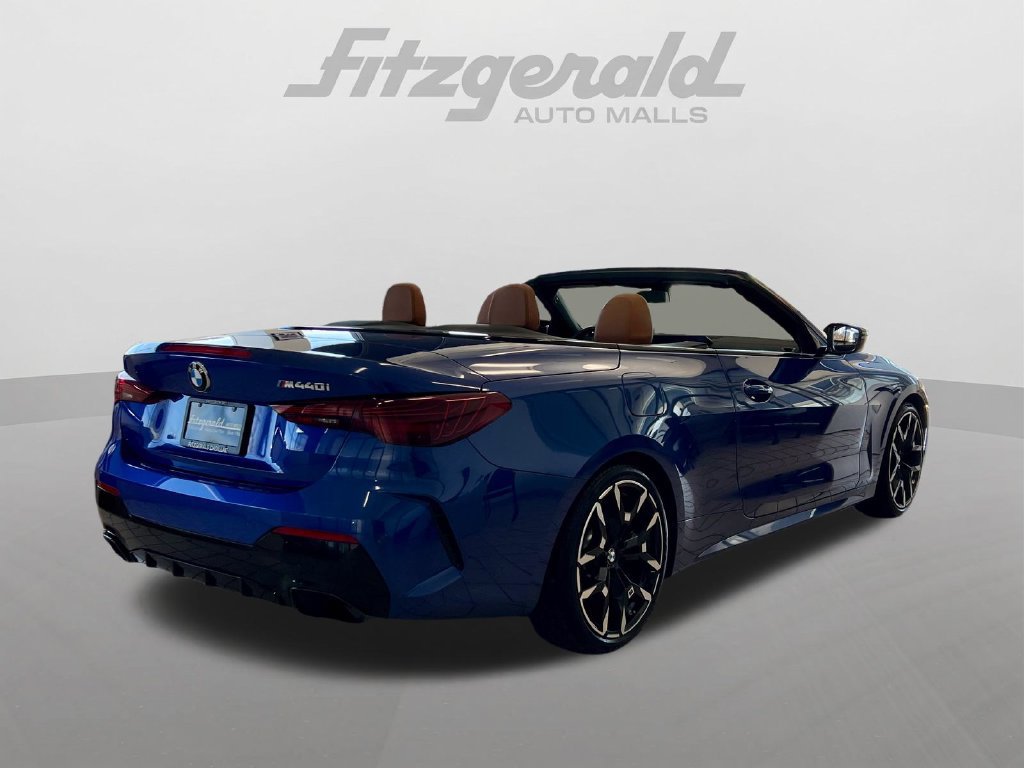 Used 2025 BMW M440i Convertible RWD image 8