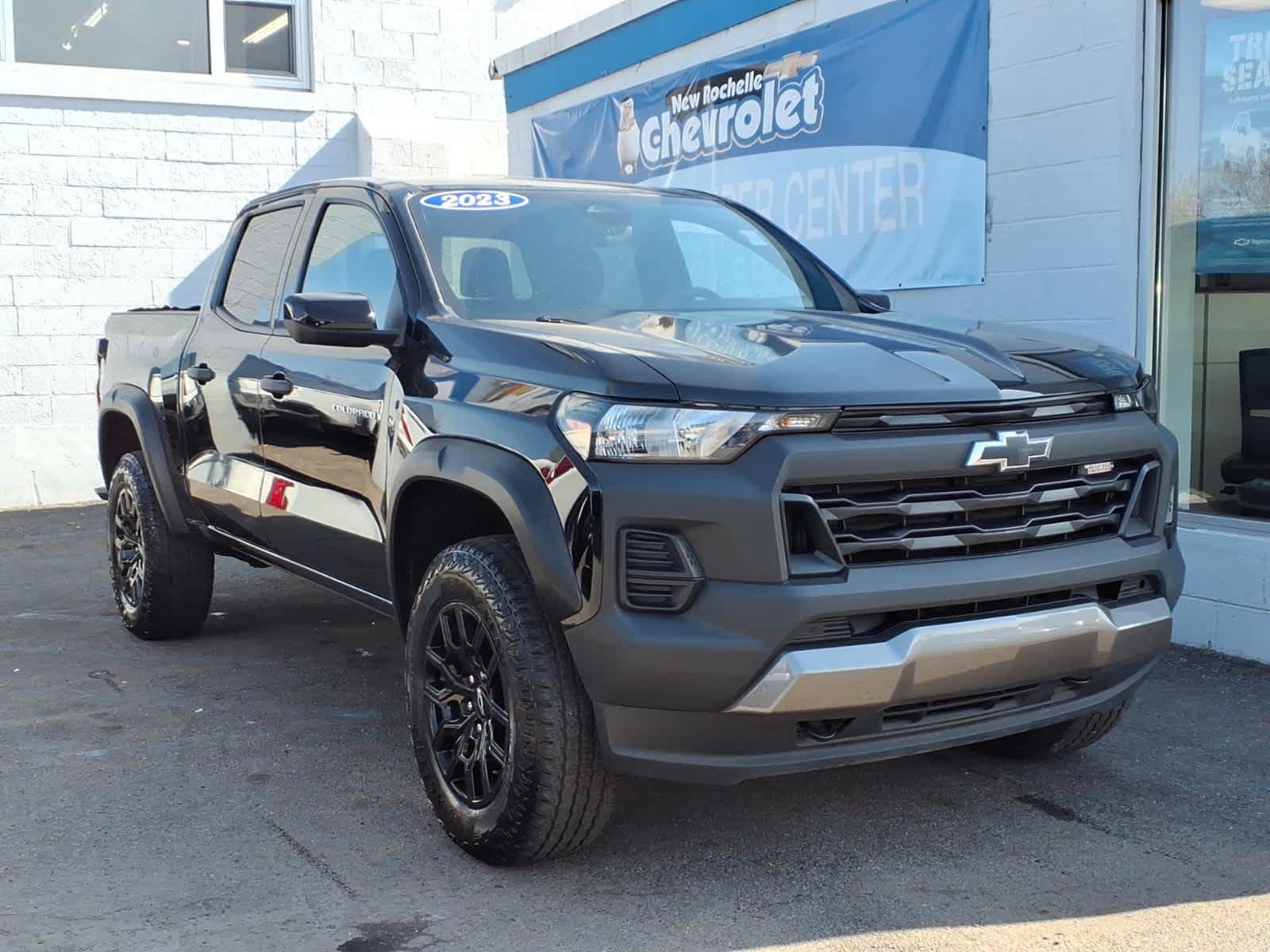 Used 2023 Chevrolet Colorado Trail Boss w/ Advanced Trailering Package AWD/4WD image 1