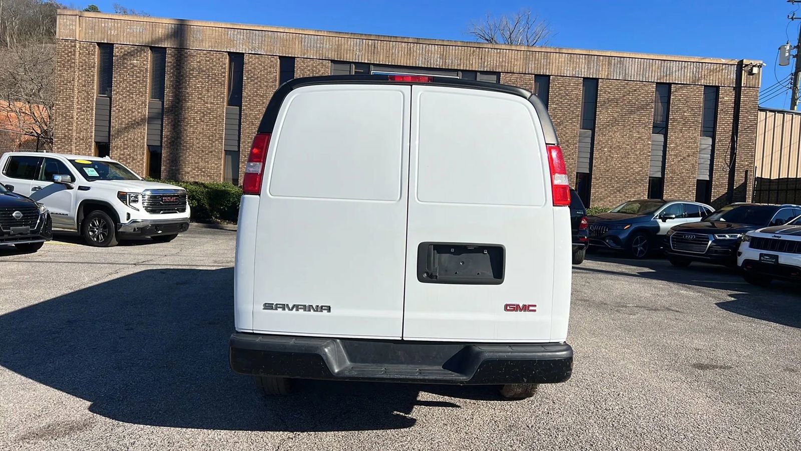 Used 2023 GMC Savana 2500 Extended image 6