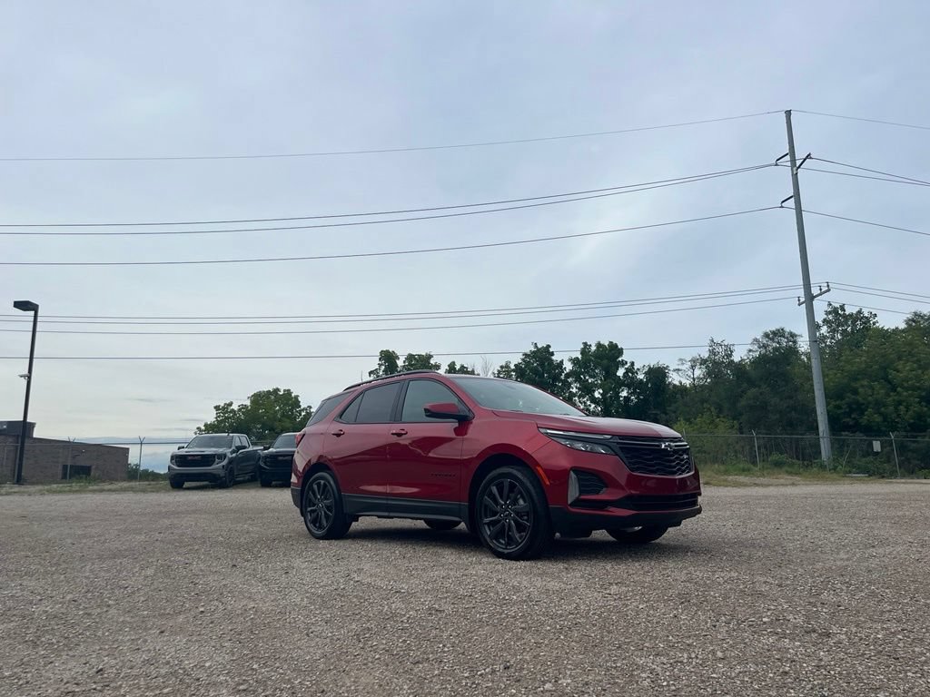Used 2024 Chevrolet Equinox RS AWD/4WD image 5