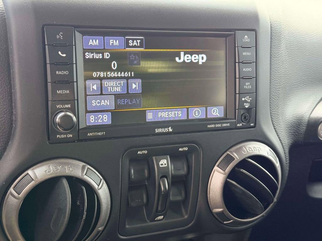 Used 2018 Jeep Wrangler Unlimited Sport S image 18