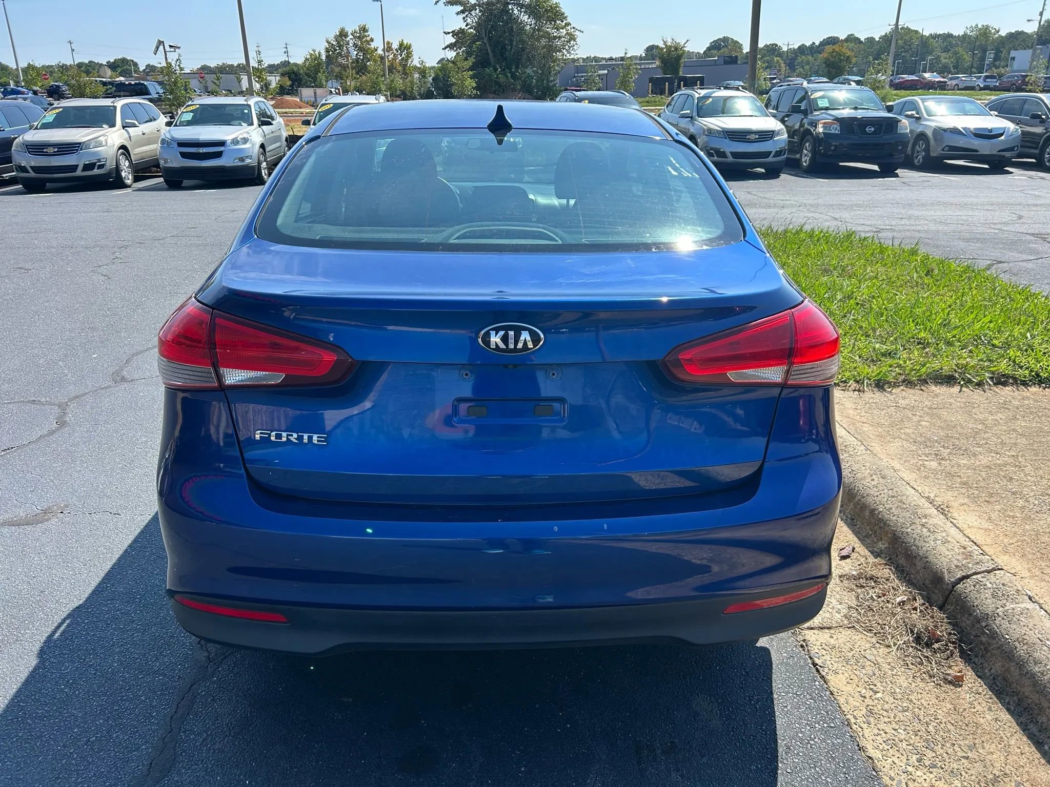 Used 2018 Kia Forte LX w/ LX Rear Camera Package image 6