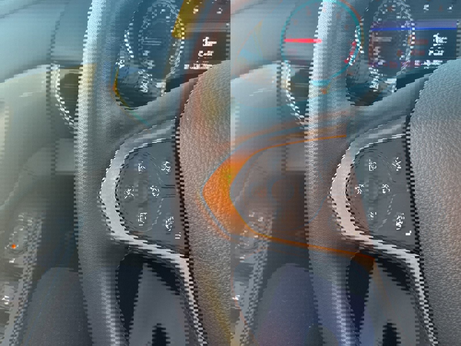 Used 2023 Chevrolet Traverse LT w/ LPO, Floor Liner Package image 22