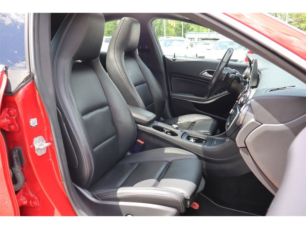 Used 2017 Mercedes-Benz CLA 250 4MATIC image 27