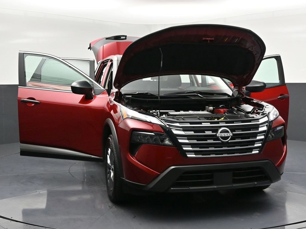Certified 2025 Nissan Rogue S image 35