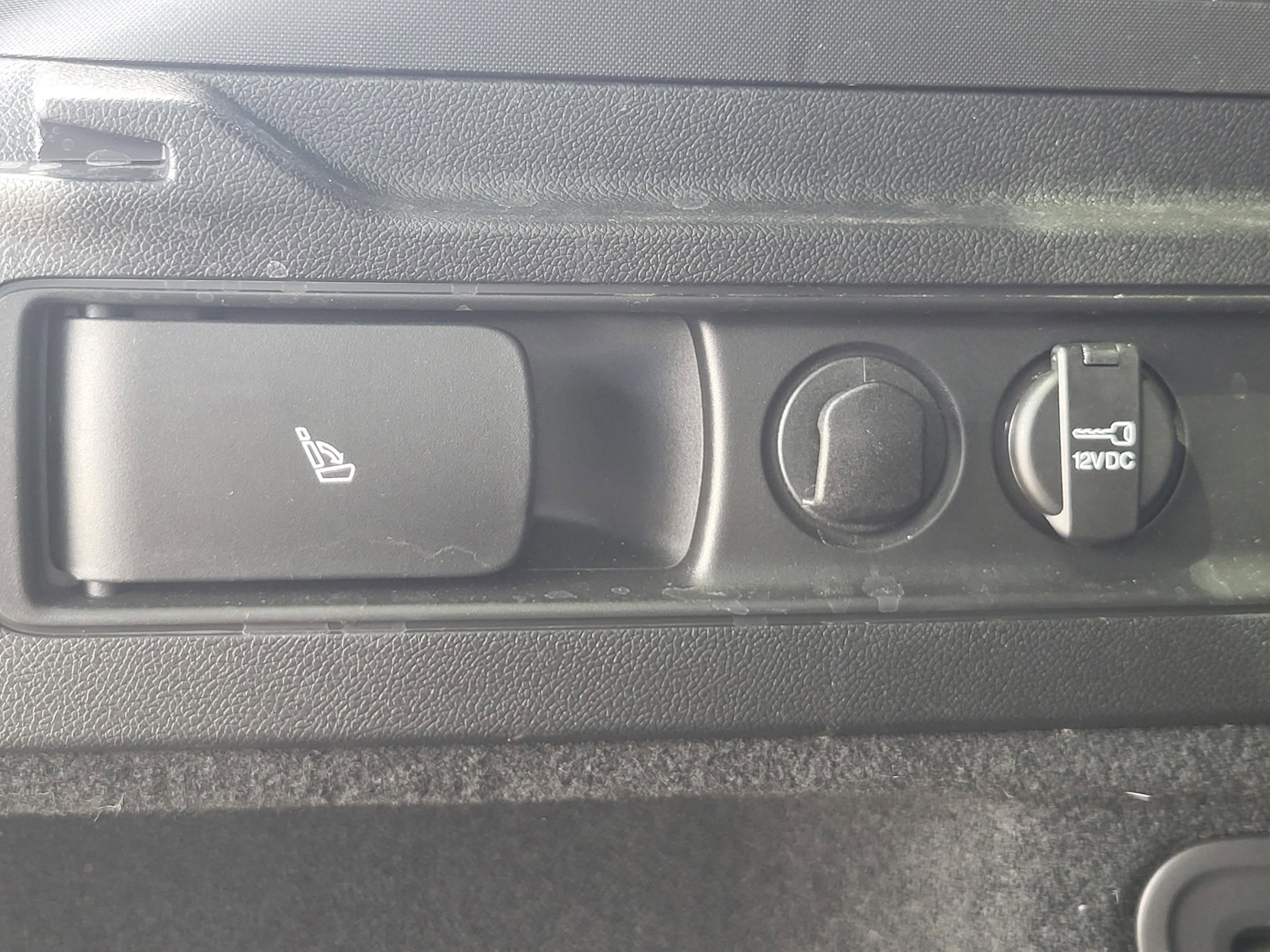 Used 2024 Alfa Romeo Stelvio Sprint image 25