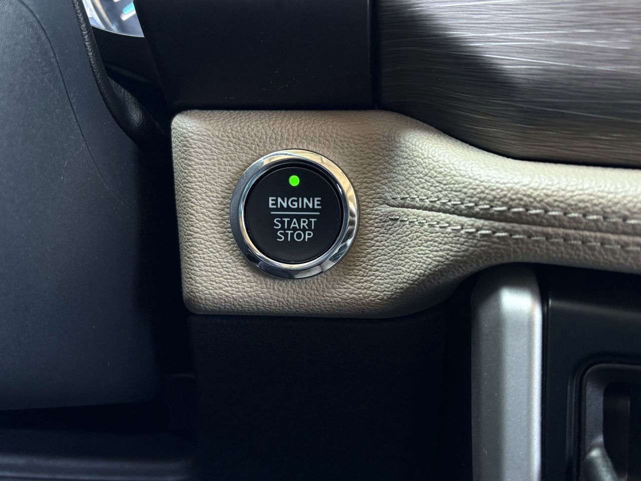Used 2024 Ford Expedition Max Limited RWD image 19