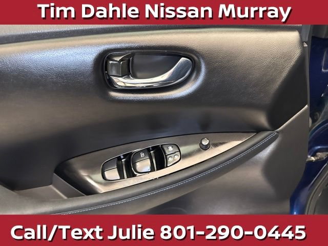 Used 2022 Nissan Leaf SV FWD image 25