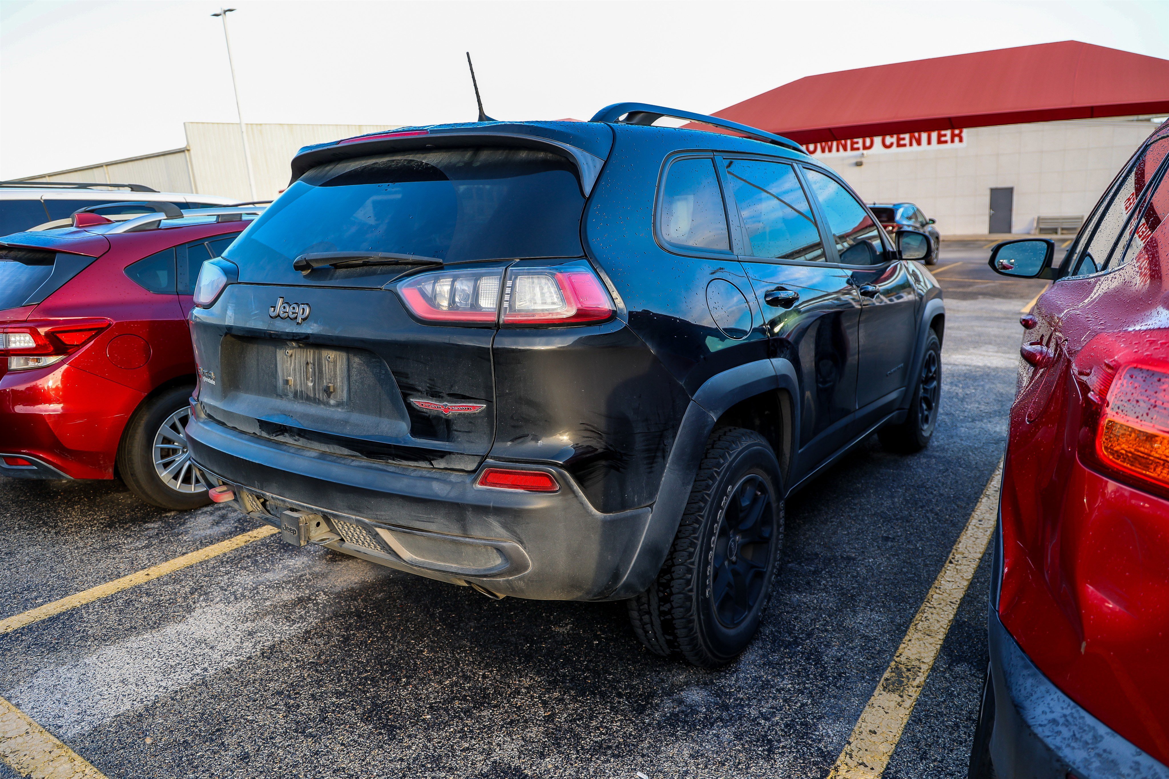 Used 2022 Jeep Cherokee Trailhawk w/ Sun, Sound & Nav Group AWD/4WD image 8