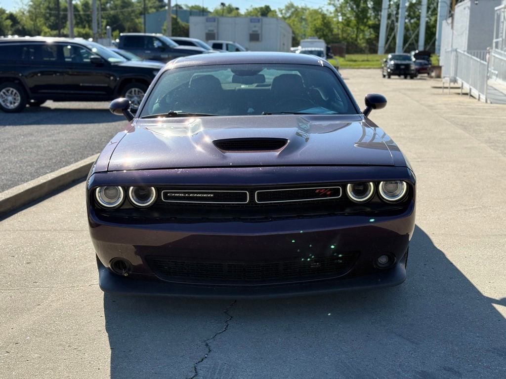 Used 2022 Dodge Challenger R/T RWD image 3