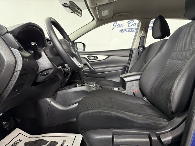 Used 2019 Nissan Rogue Sport S image 11