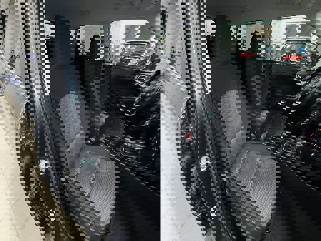 Used 2023 Kia Soul LX w/ LX Technology Package image 16