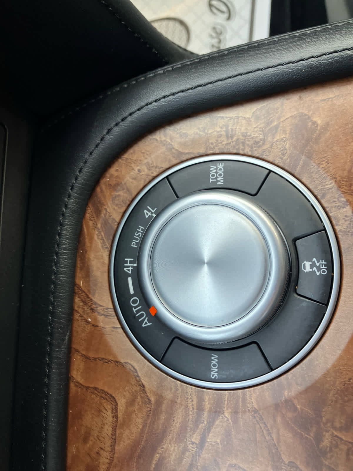 Used 2024 Nissan Armada SL w/ Cargo Package image 32