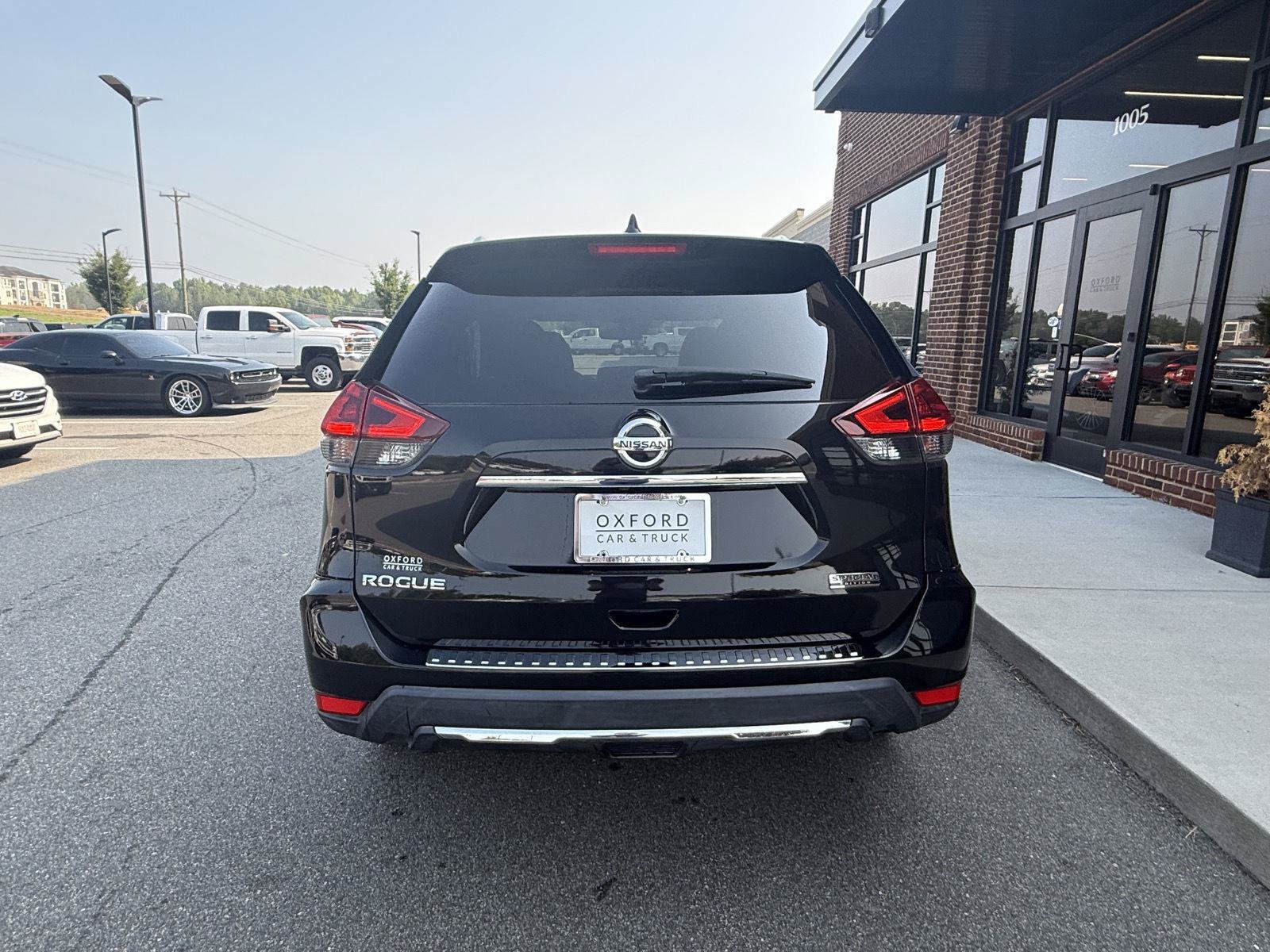 Used 2020 Nissan Rogue S w/ Special Edition Package FWD image 5