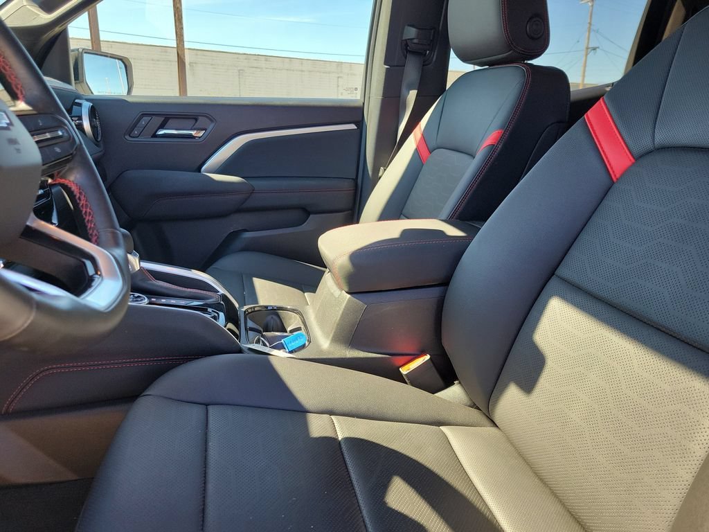 Used 2023 Chevrolet Colorado Z71 w/ Z71 Convenience Package 2 AWD/4WD image 19