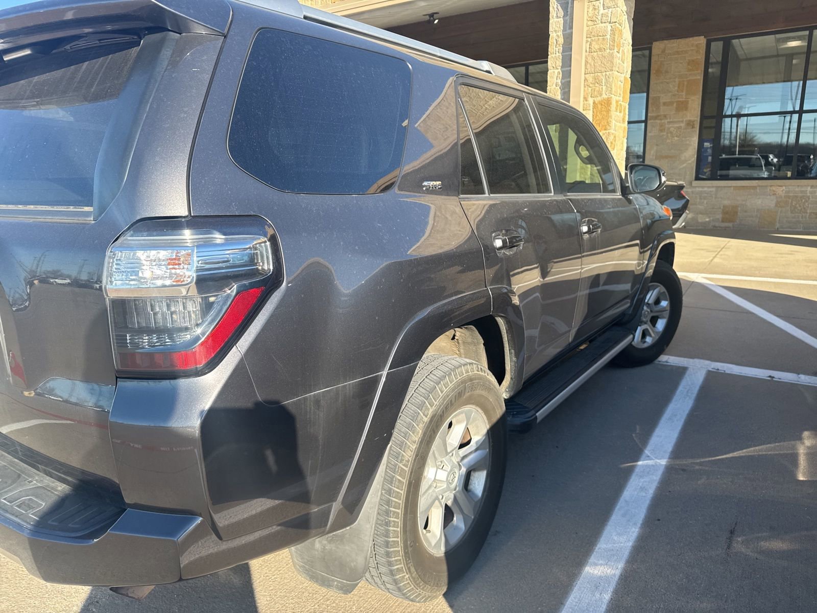 Used 2016 Toyota 4Runner SR5 image 4