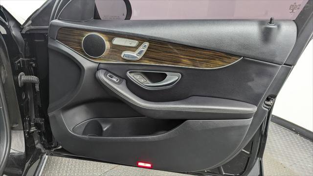 Used 2018 Mercedes-Benz C 300 Sedan w/ Premium Package image 22