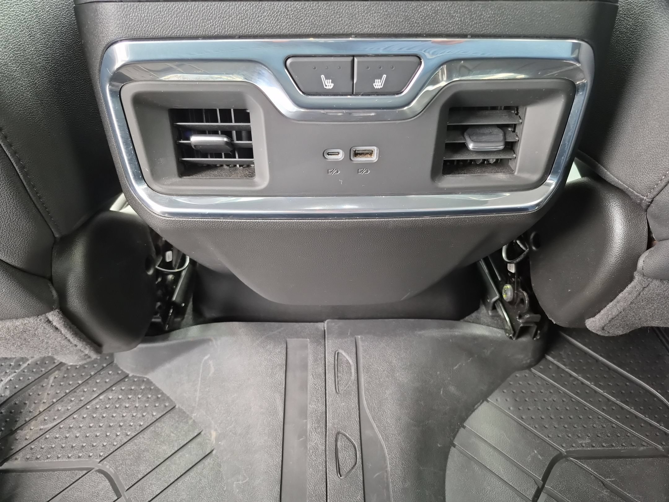 Certified 2025 Chevrolet Silverado 2500 LTZ w/ LTZ Premium Package AWD/4WD image 22