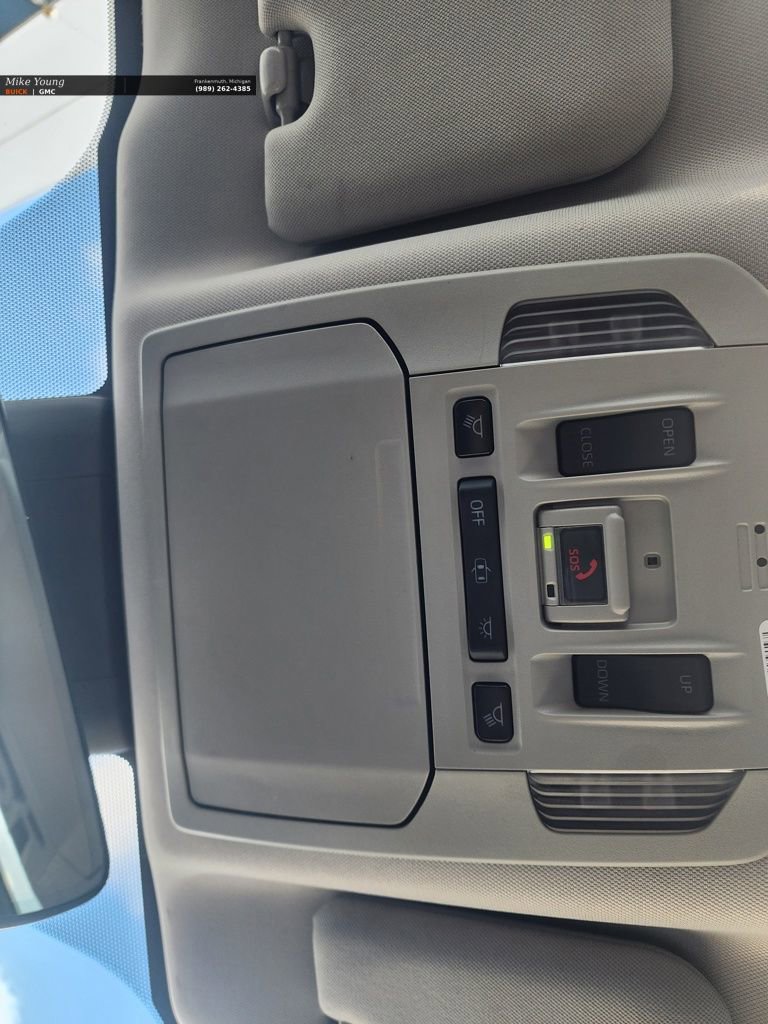 Used 2020 Toyota Highlander XLE image 50