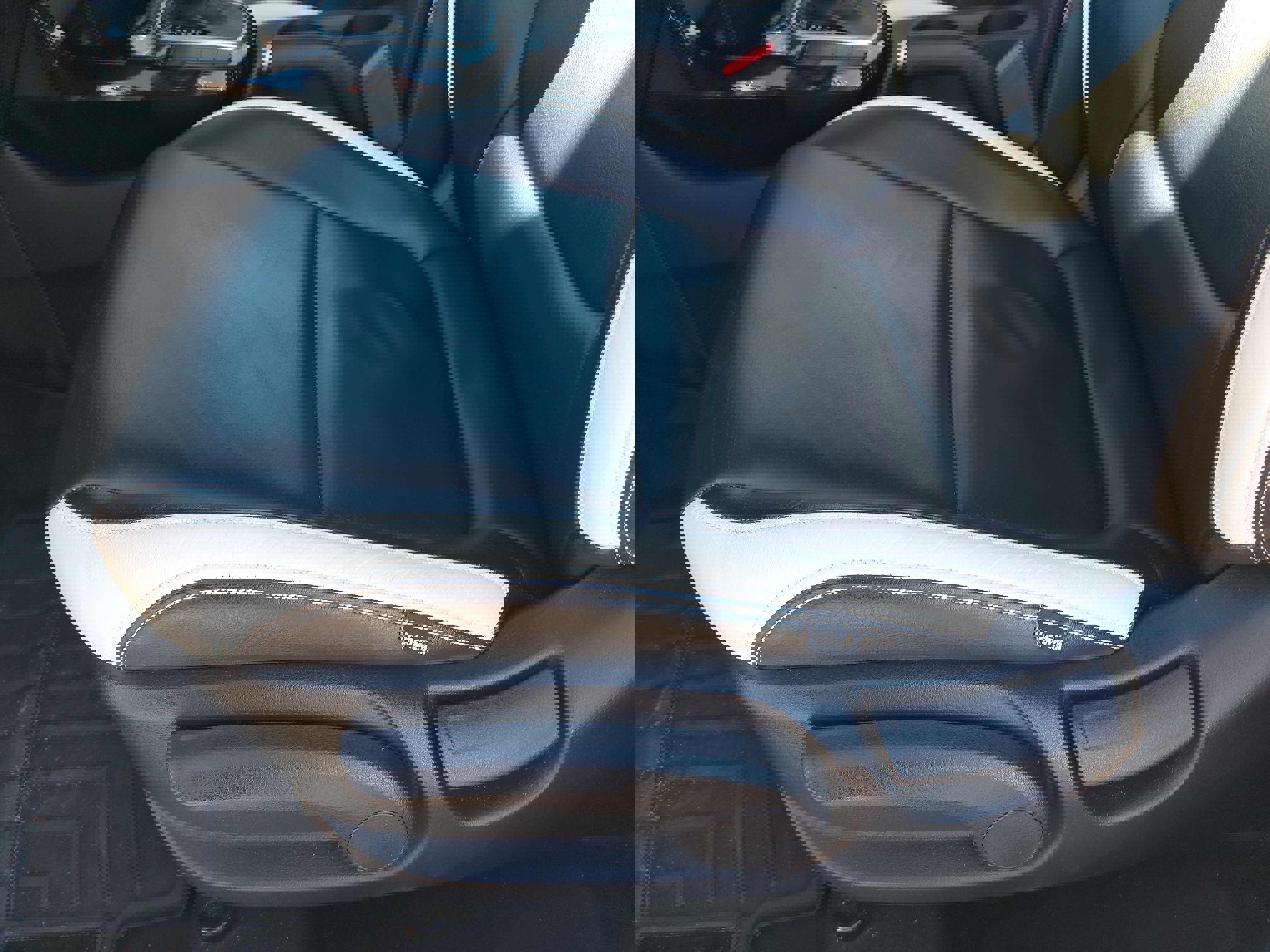 Used 2023 Kia Seltos S w/ Navigation Package image 29