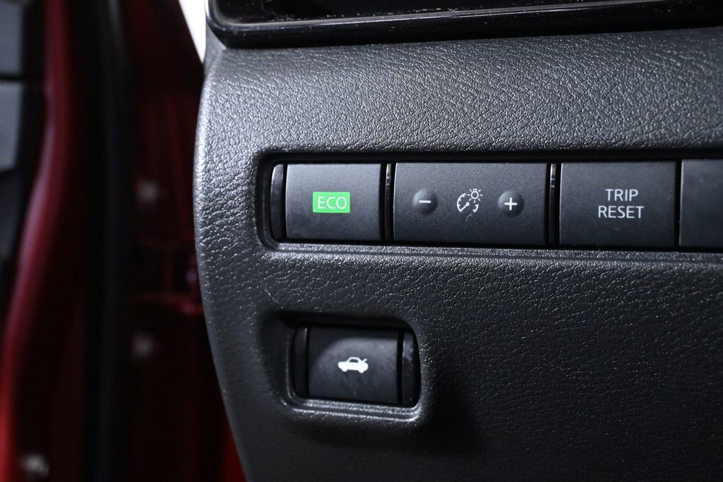 Certified 2022 Nissan Sentra SR w/ Electronics Package image 23