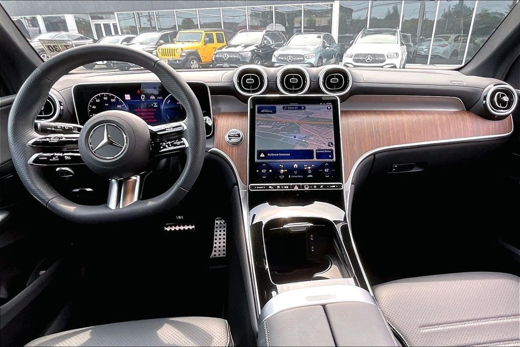 Certified 2025 Mercedes-Benz GLC 350e 4MATIC image 13