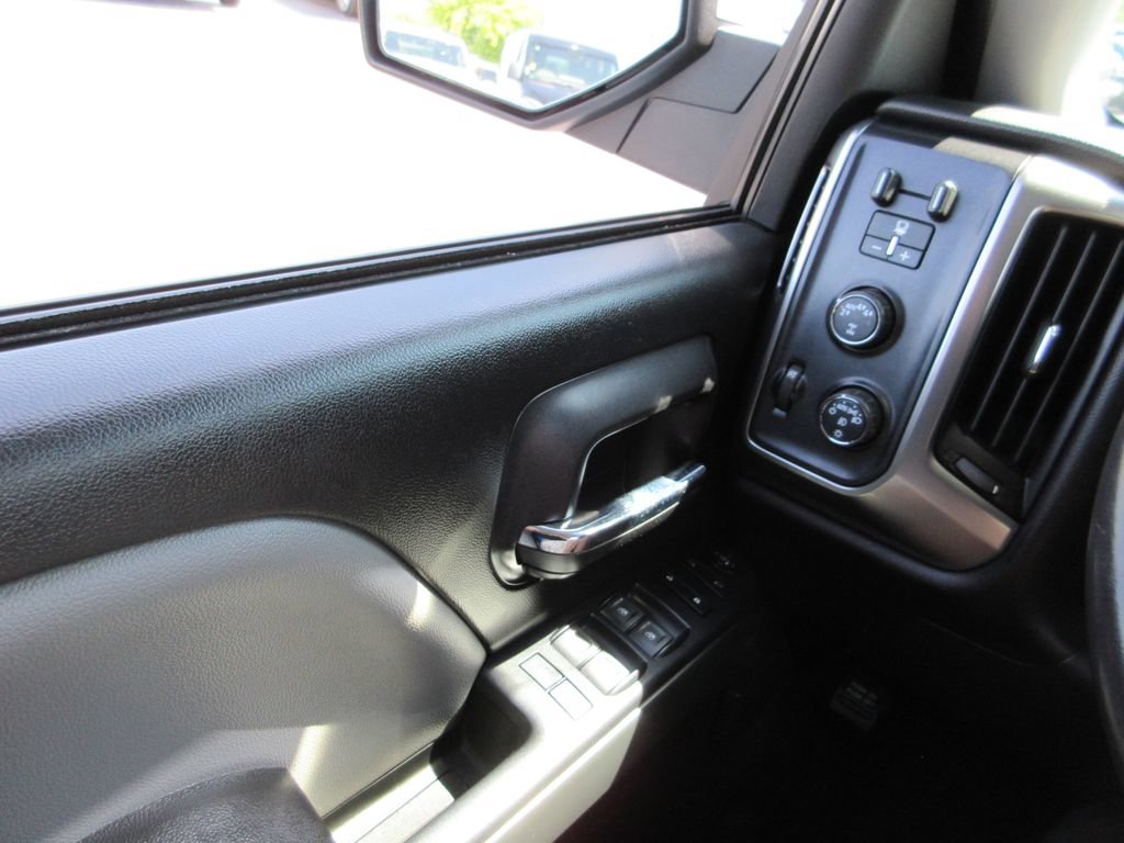Certified 2018 Chevrolet Silverado 1500 LT w/ Texas Edition AWD/4WD image 26