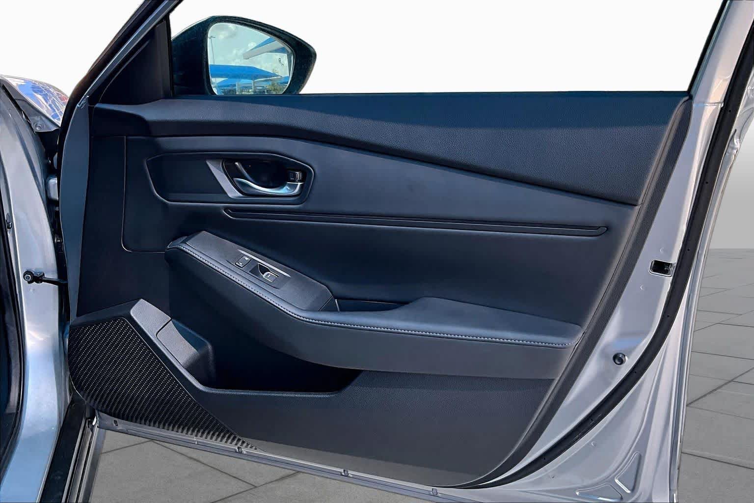 Used 2025 Honda Accord Sport image 23