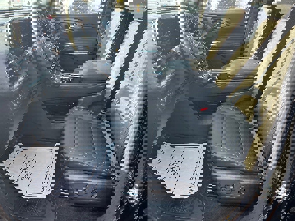 New 2026 Chevrolet Traverse LT w/ Driver Confidence Package image 15