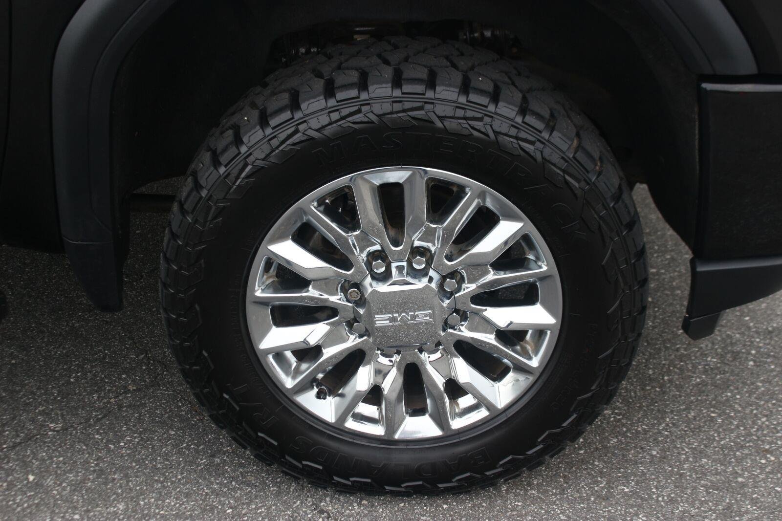 Used 2023 GMC Sierra 2500 Denali AWD/4WD image 44