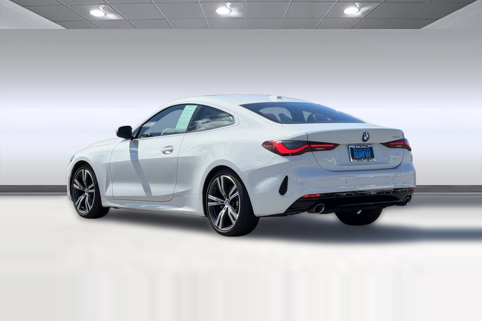 Certified 2024 BMW 430i Coupe w/ Premium Package RWD image 3