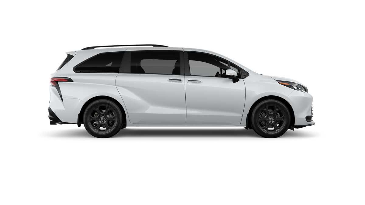 New 2026 Toyota Sienna XLE Woodland Edition image 12