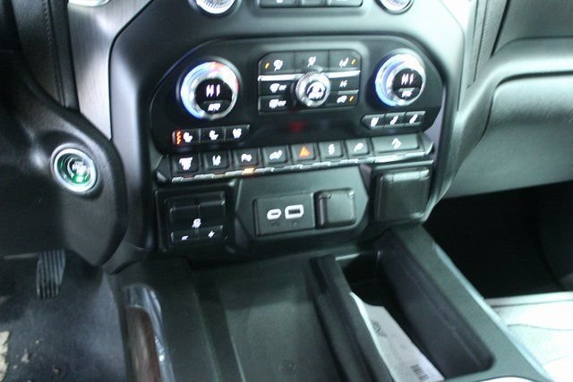 Used 2020 GMC Sierra 3500 Denali w/ Denali Ultimate Package AWD/4WD image 19