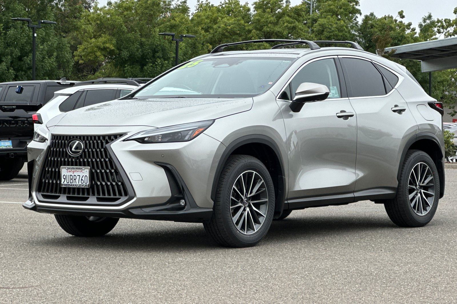 Used 2025 Lexus NX 350h AWD w/ Accessory Package (2T) image 8