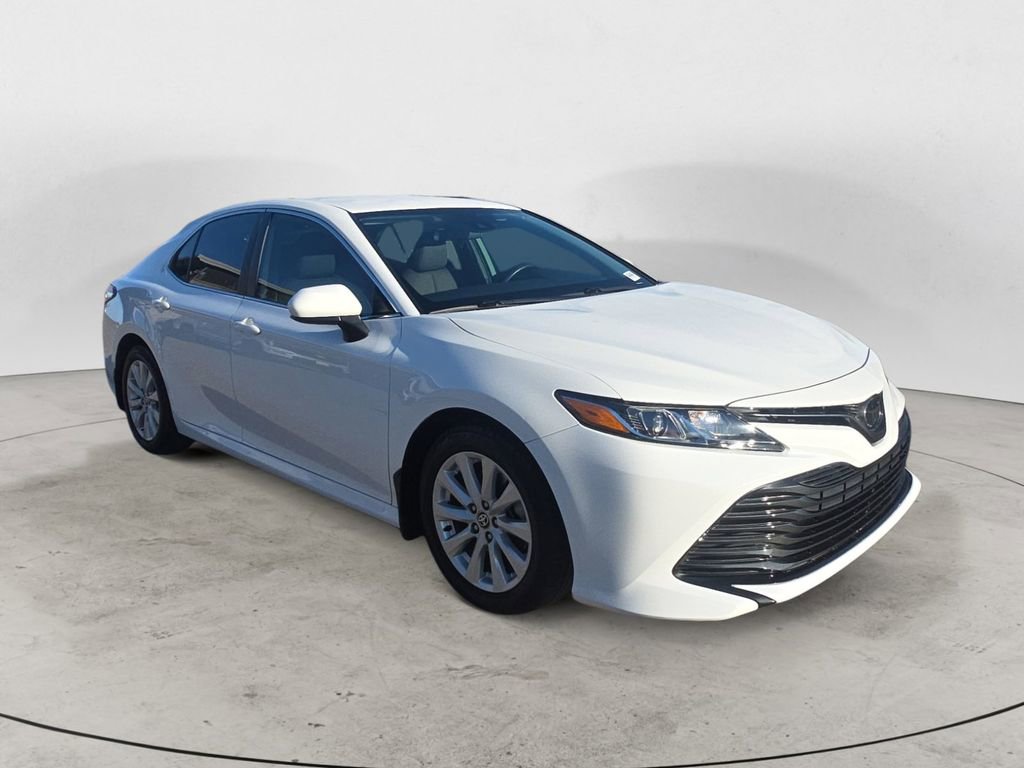 Used 2020 Toyota Camry LE w/ Carpet Mat Package FWD image 7
