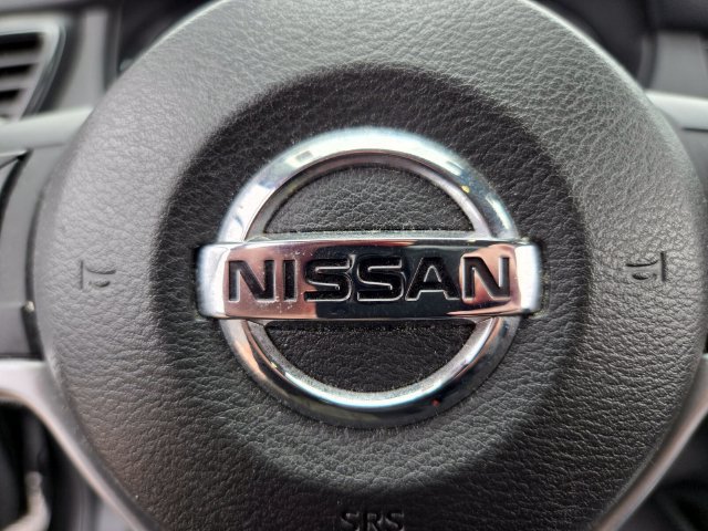 Used 2019 Nissan Rogue SL w/ Premium Package AWD/4WD image 32