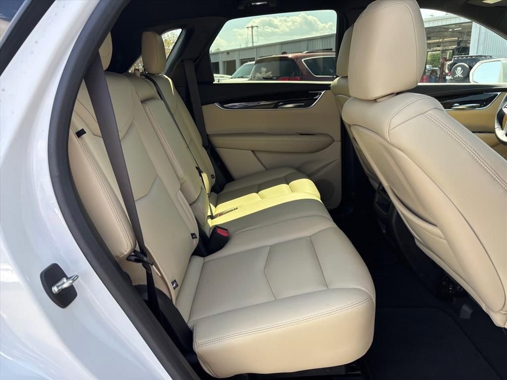 Used 2019 Cadillac XT5 FWD image 13