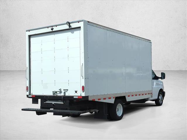 Used 2024 Chevrolet Express 3500 w/ Power Convenience Package image 5