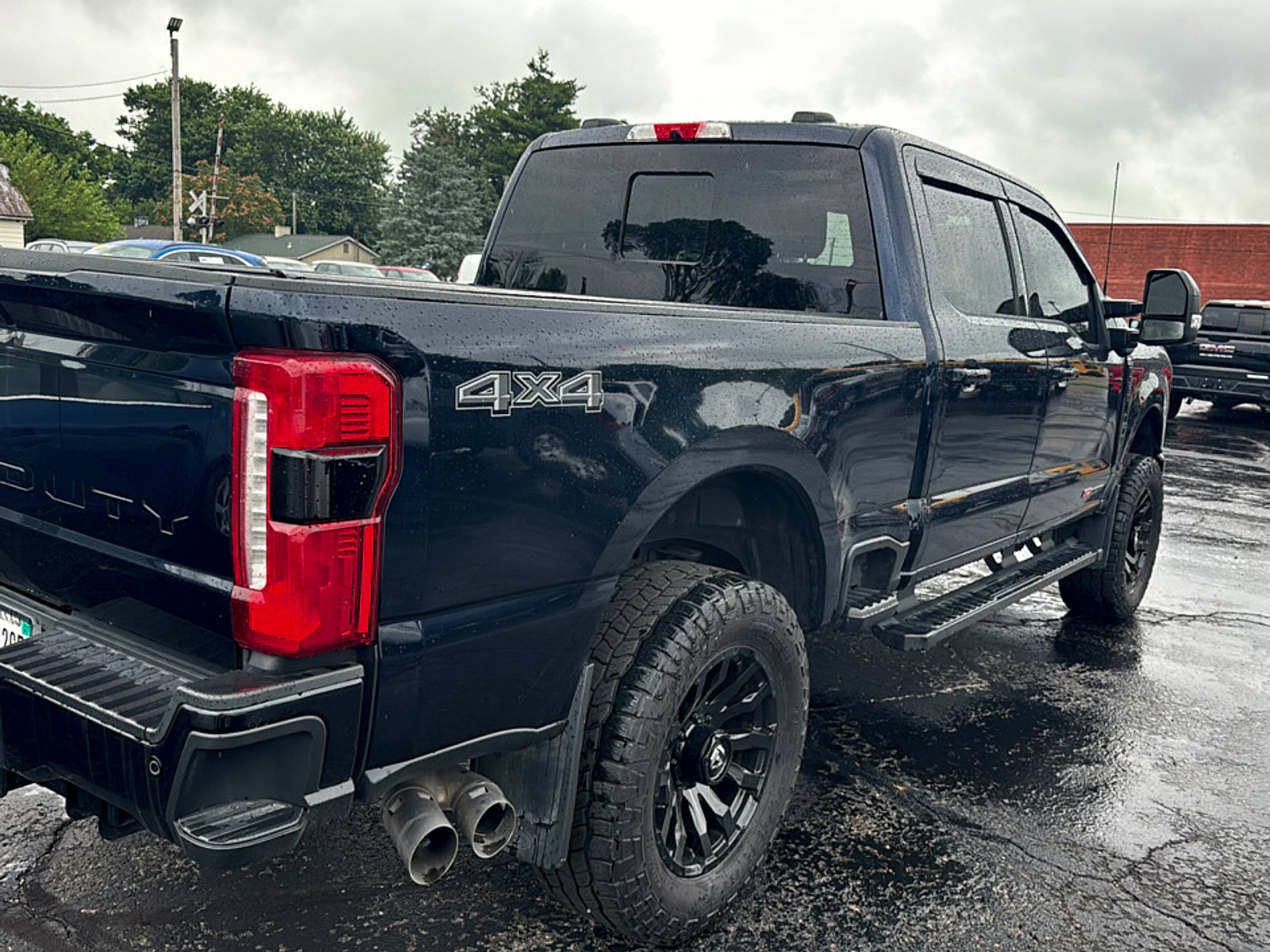 Used 2024 Ford F350 Lariat w/ Black Appearance Package AWD/4WD image 5