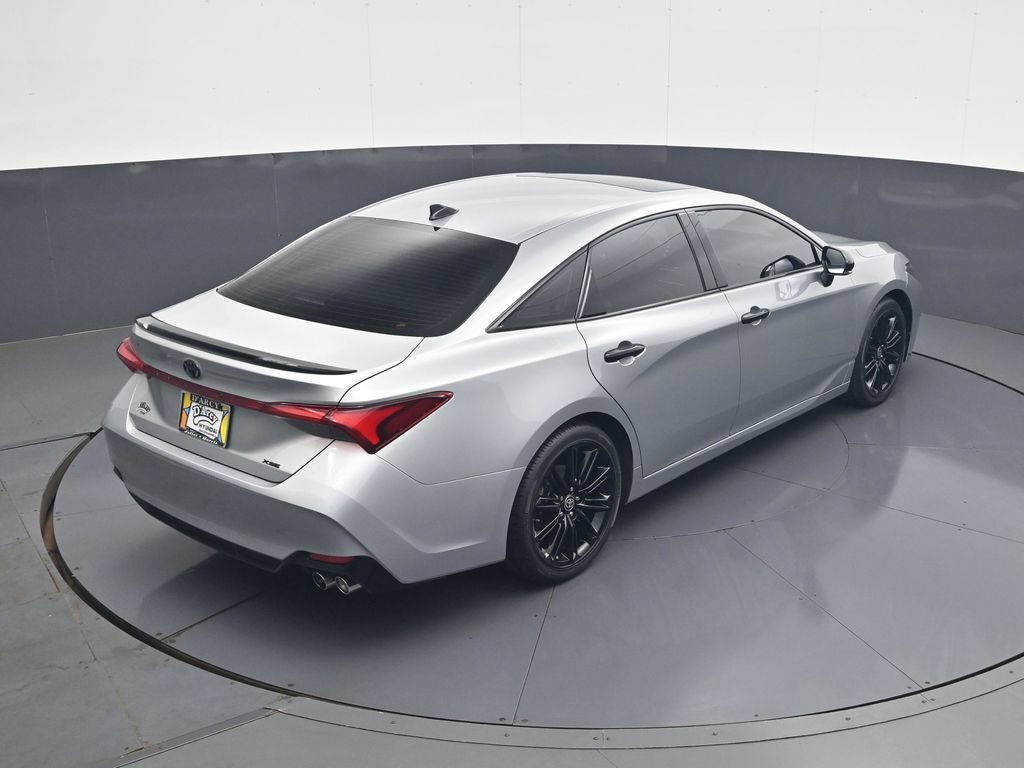 Used 2021 Toyota Avalon XSE FWD image 18
