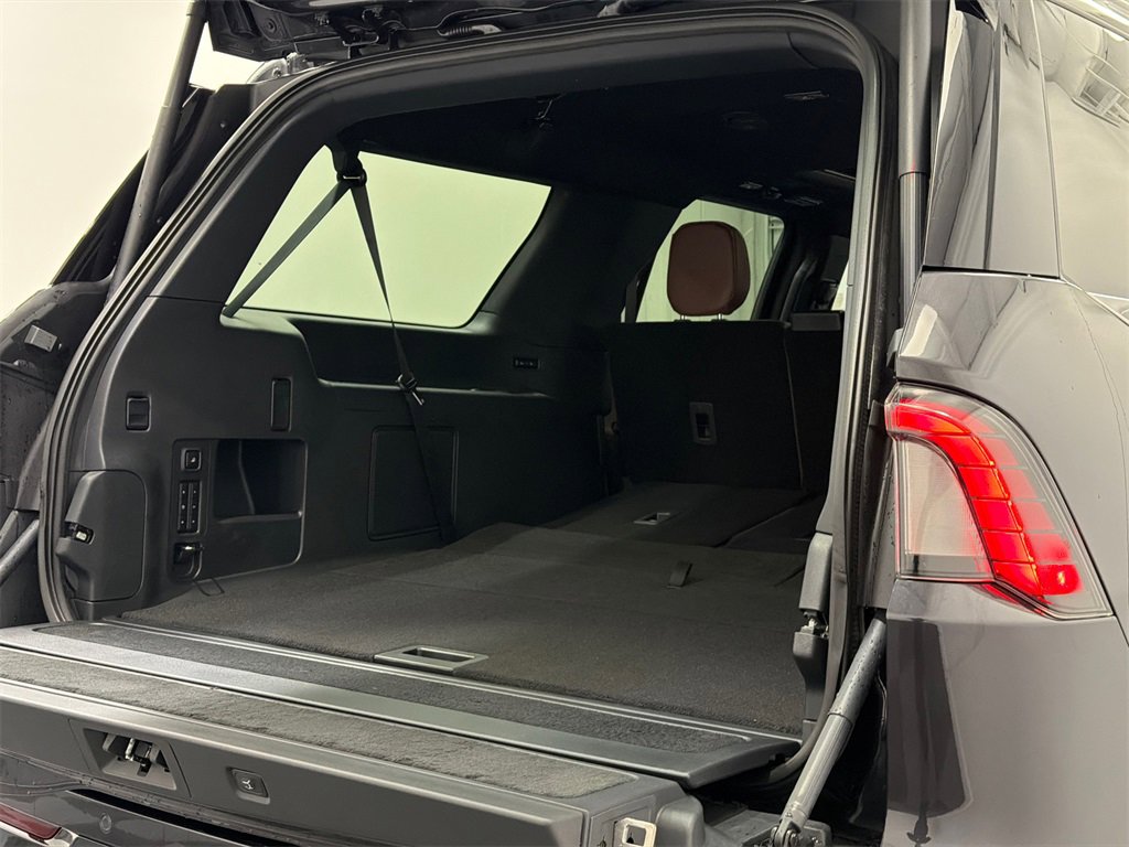 New 2026 Lincoln Navigator L Reserve image 9