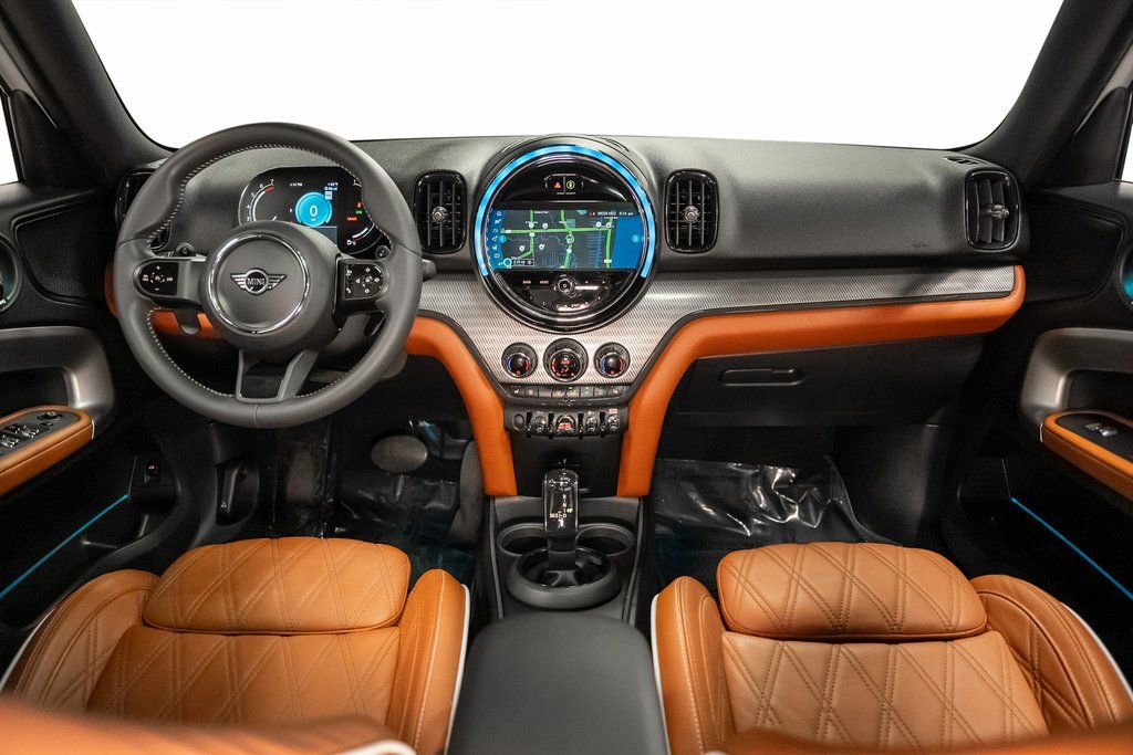 Used 2023 MINI Cooper Countryman S w/ Signature Upholstery Package image 4