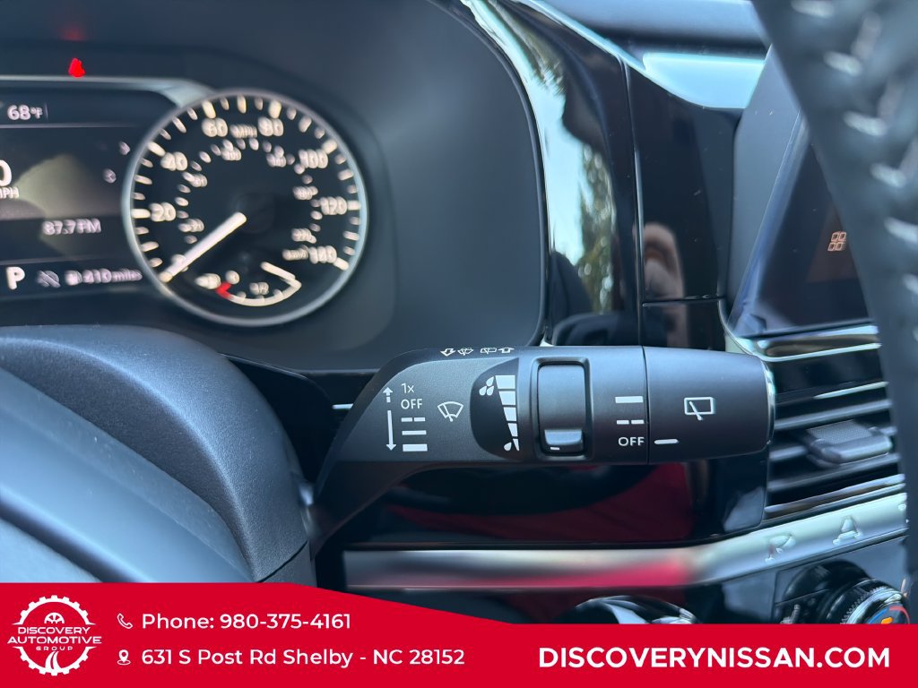 New 2026 Nissan Pathfinder SV w/ SV Premium Package FWD image 24