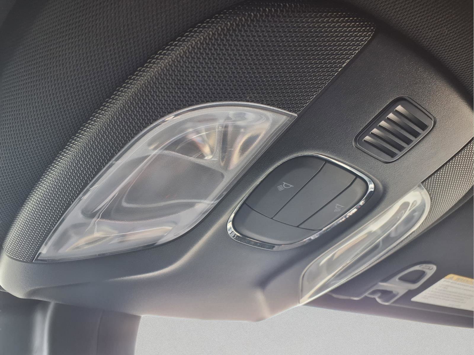 Used 2025 Jeep Compass Sport image 19