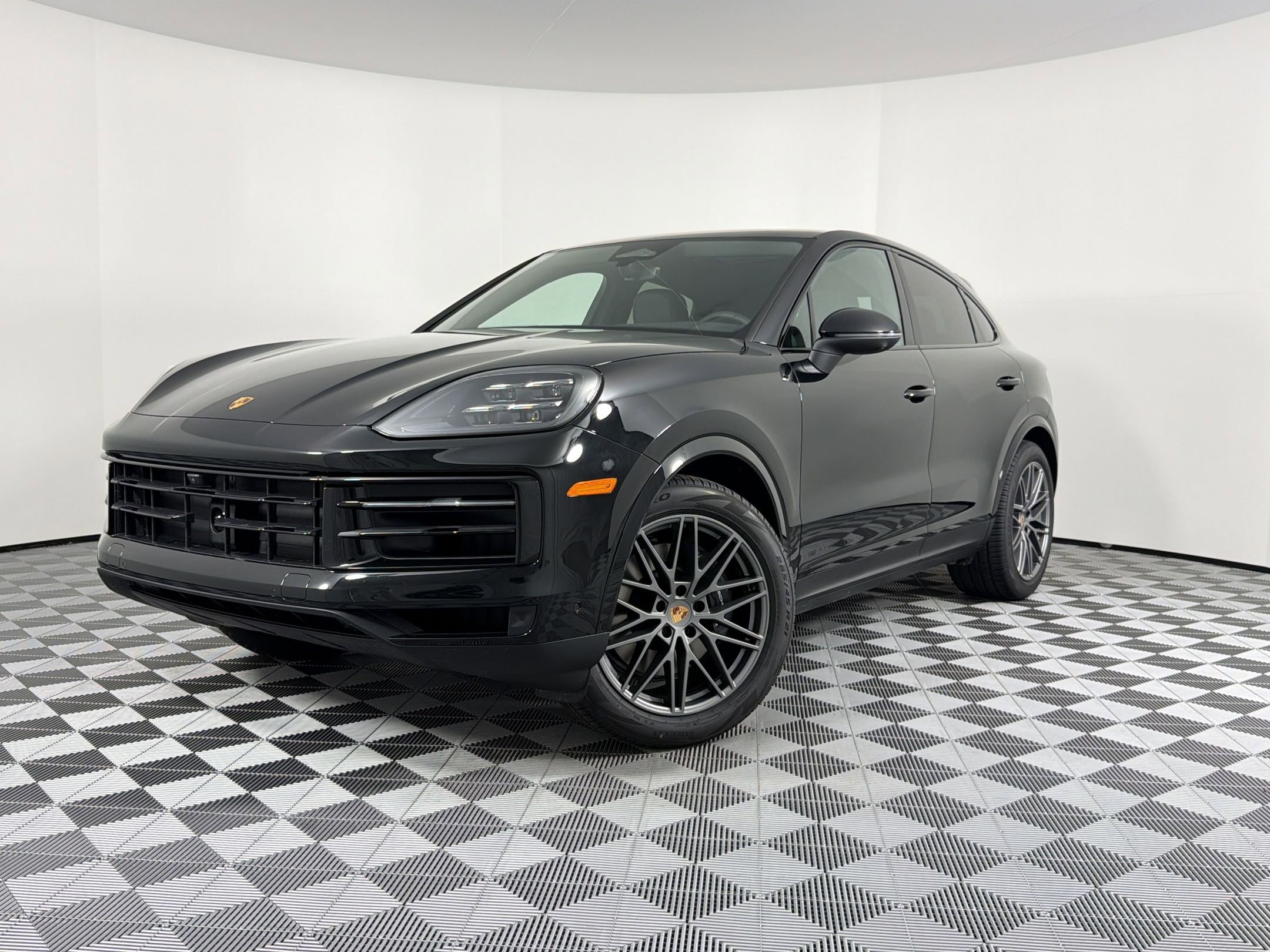New 2026 Porsche Cayenne Coupe AWD/4WD image 1